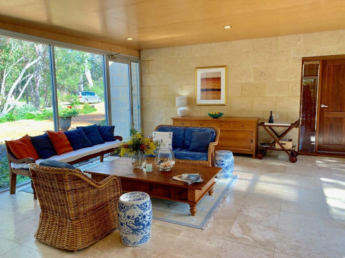 マーガレットリバー Wilderness House Bed & Breakfast エクステリア 写真